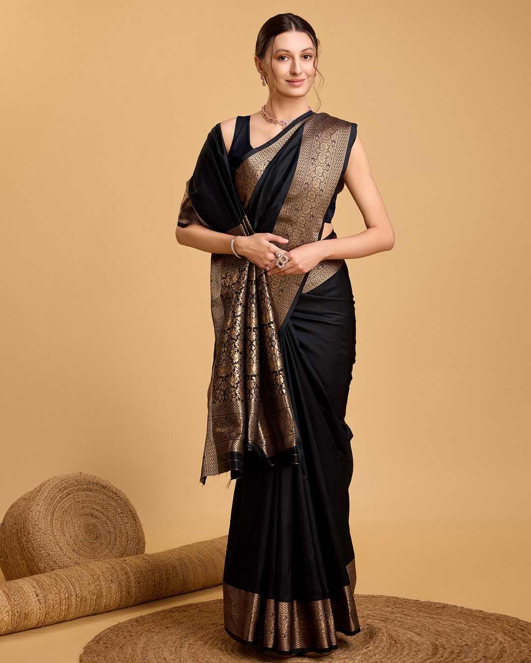 01Anamika-Black-3-1